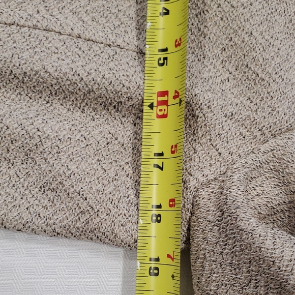 St. John Beige Textured Jacket Sz 12 - Picture 13 of 17